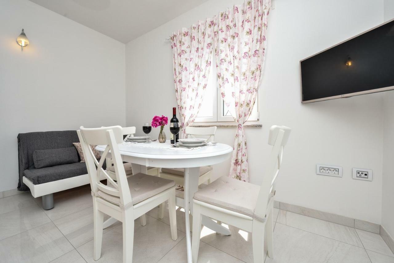 Apartments Feel Good Sukošan Extérieur photo